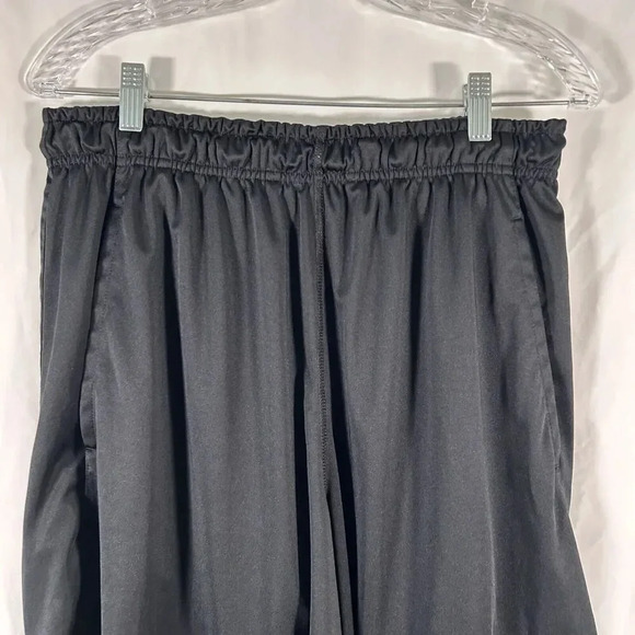 Rockhurst Nike Shorts Men's Large Black Pull On Drawstring Pockets Elastic - Picture 2 of 9